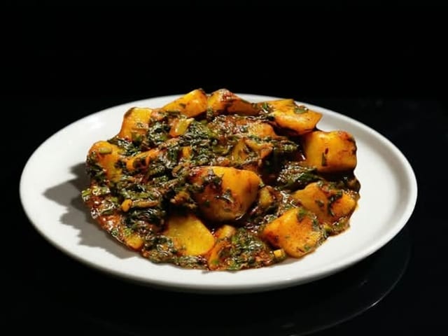 Jeera Aloo (V, GF, NF, DF).