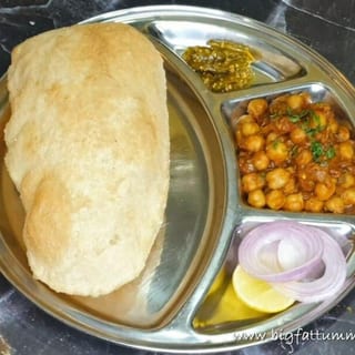 Chole bhature (NF)